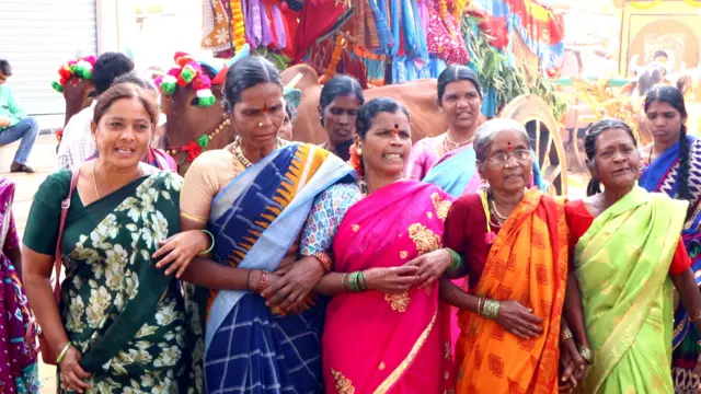 మహిళా సంఘాలు