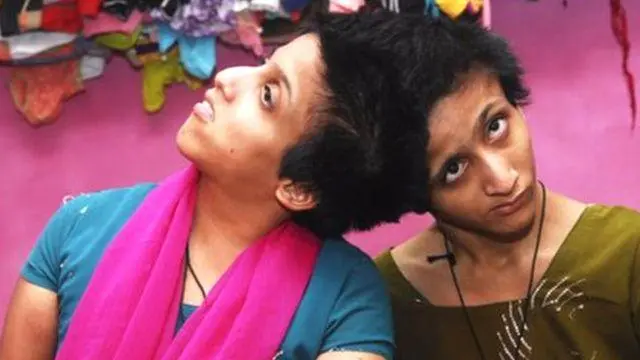 सलमान खानच्या मानलेल्या जुळ्या बहिणी