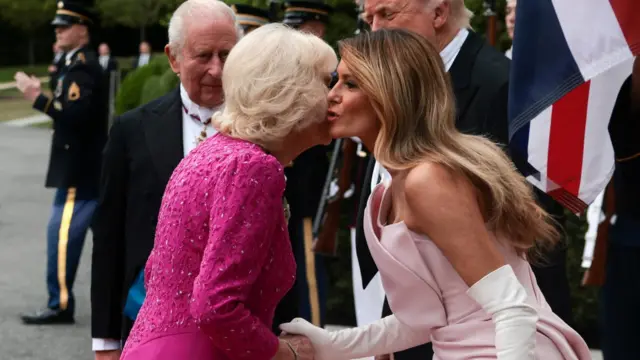 kraljica Kamila i Melanija 