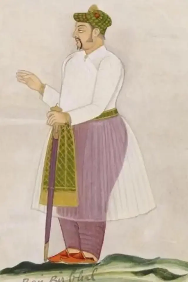 انځور کې ولاړ سړی