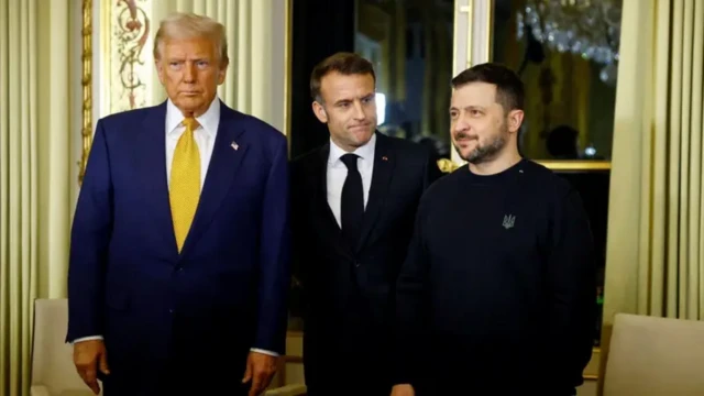 Зеленський, Трамп і Макрон в Парижі