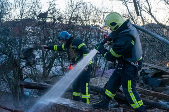 Рекордна атака "Шахедів" на Київ у роковини Голодомору. Є багато ...