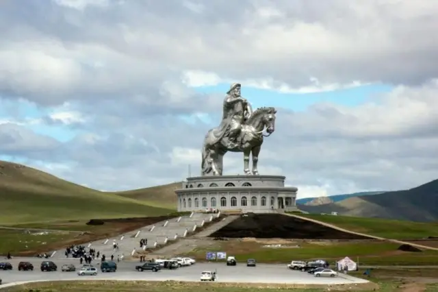 చెంఘిజ్ ఖాన్, మంగోలియా, యుద్ధాలు, చరిత్ర 