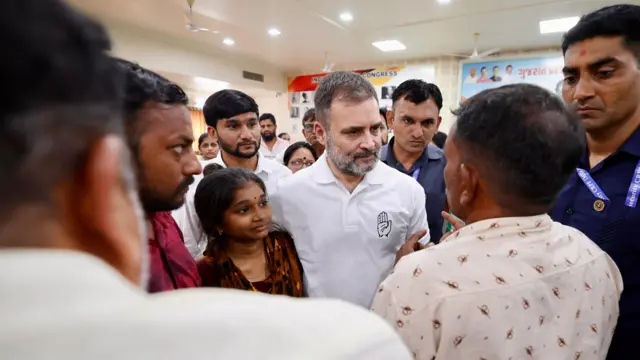 રાહુલ ગાંધી, ગુજરાત કૉંગ્રેસ ભવન, ભારતીય જનતા પાર્ટી, કૉંગ્રેસ પાર્ટી