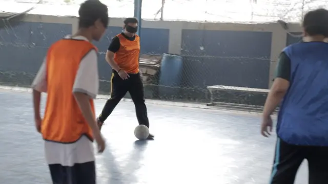 sepak bola tunanetra