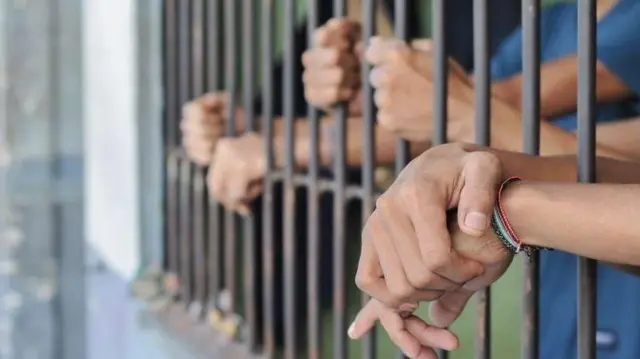 மதமாற்றத்தால் பாதிக்கப்பட்டவர்கள் பராமரிப்புச் செலவுகள் மற்றும் குழந்தைகளின் பாதுகாப்பைப் பெறத் தகுதியுடையவர்கள் ஆவார்கள்.