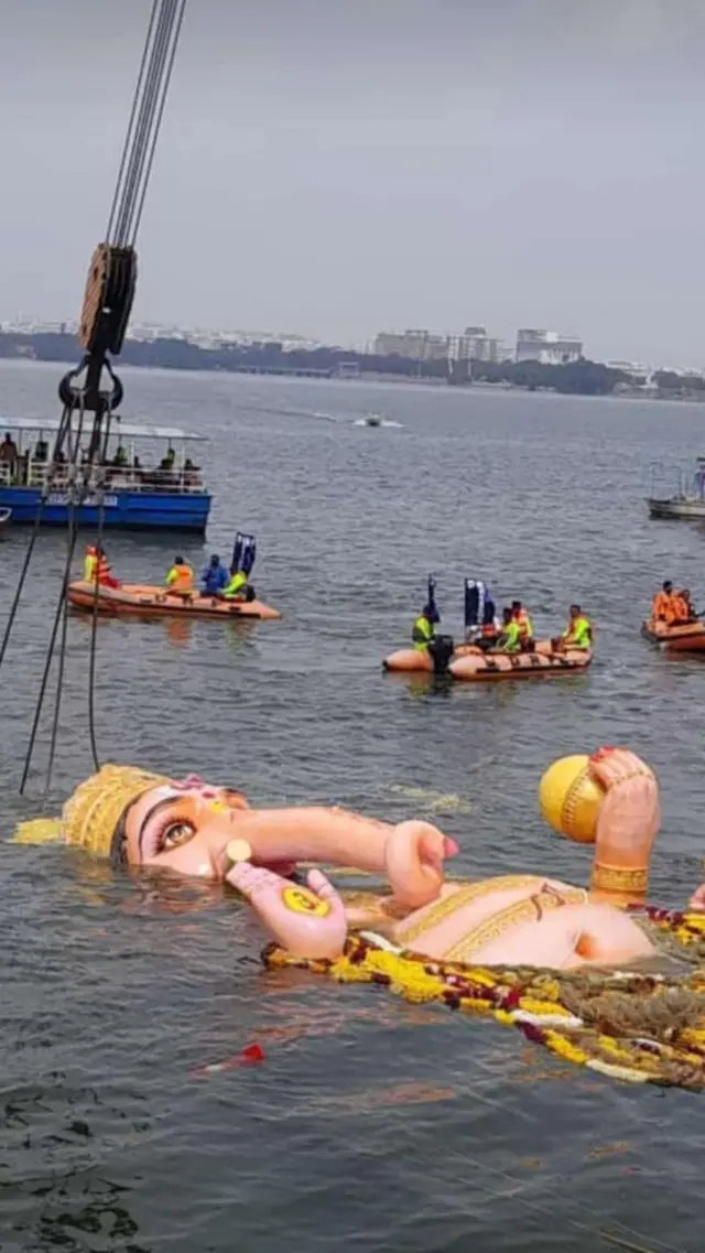 ఖైరతాబాద్ గణేశుడు