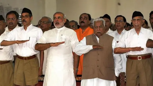 आरएसएसच्या एका कार्यक्रमात नरेंद्र मोदी
