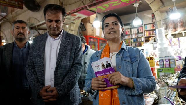 ŞANLIURFA: YENIDEN REFAH, AK PARTI'YI "KALESINDE" SARSABILIR MI?