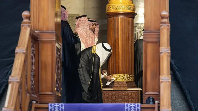 Lokacin wanke ɗakin Ka'aba ranar Talata