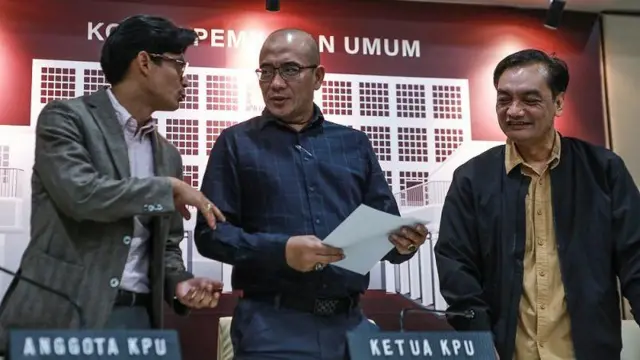 KPU menggelar pemungutan suara ulang (PSU), pemungutan suara lanjutan (PSL), dan pemungutan suara susulan (PSS) dengan total 1.113 TPS dalam rentang waktu 15-27 Februari 2024, sedangkan rekapitulasi hasil penghitungan suara saat ini masih dalam proses. 