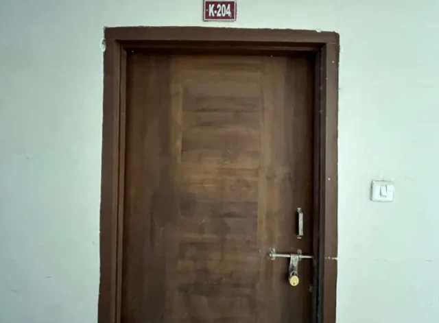 வதோதராவில் முஸ்லிமுக்கு வீடு ஒதுக்கப்பட்டதற்கு எதிர்ப்பு 