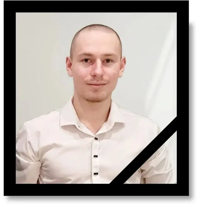 Aleksandr Petlinskiyning dafn portreti