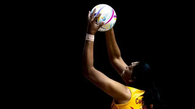 තර්ජිනී ශිවලිංගම්