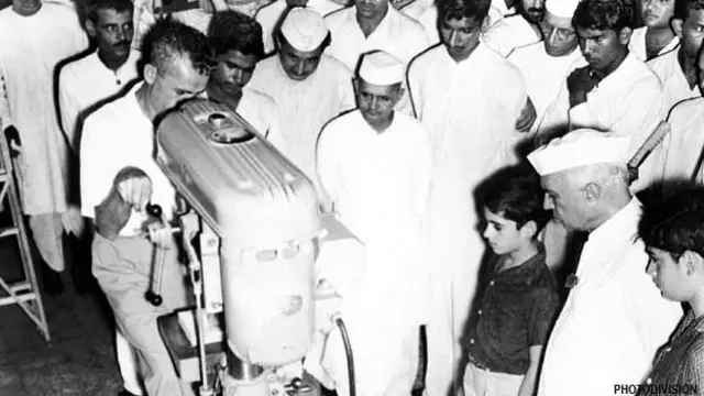 गैर हिंदी भाषी राज्यों में हिंदी को लेकर विरोध नेहरू और शास्त्री के वक्त भड़का था