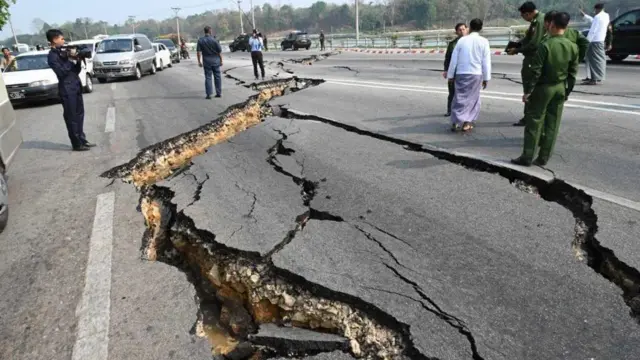 ငလျင်ပြန်လည်ထူထောင်ရေးဟာ လွတ်လပ်ရေးရပြီးမြန်မာ့သမိုင်းမှာ အကြီးဆုံး ပြန်လည်ထူထောင်ရေး ဖြစ်