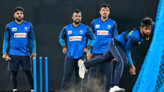 මෙවර ඉන්දීය ප්‍රිමියර් ලීග් ක්‍රීඩක වෙන්දේසිය සඳහා ශ්‍රී ලංකාවේ ක්‍රීඩකයින් 19 දෙනෙකු ලියාපදිංචි වී සිටියි 