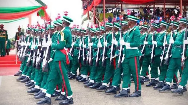 Awọn ologun kan n yan bi ologun.