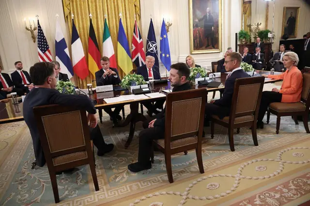 Europejscy przywódcy dołączają do prezydenta Ukrainy Zełenskiego na spotkaniu z Trumpem w Białym Domu
