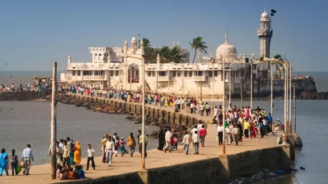 मुंबई की हाजी अली दरगाह