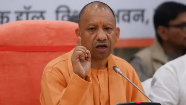 ਉੱਤਰ ਪ੍ਰਦੇਸ਼ ਦੇ ਮੁੱਖ ਮੰਤਰੀ ਯੋਗੀ ਆਦਿੱਤਿਆਨਾਥ