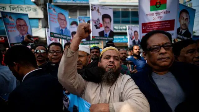 বিএনপি নির্বাচন বর্জন করছে। 