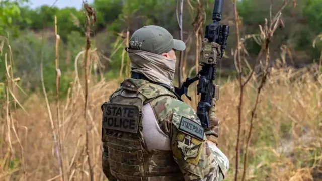 تگزاس برنامه امنیت مرزی یکجانبه خود را با نام عملیات ستاره تنها در سال ۲۰۲۱ راه اندازی کرد