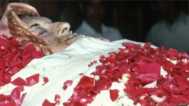 इंदिरा गांधी 