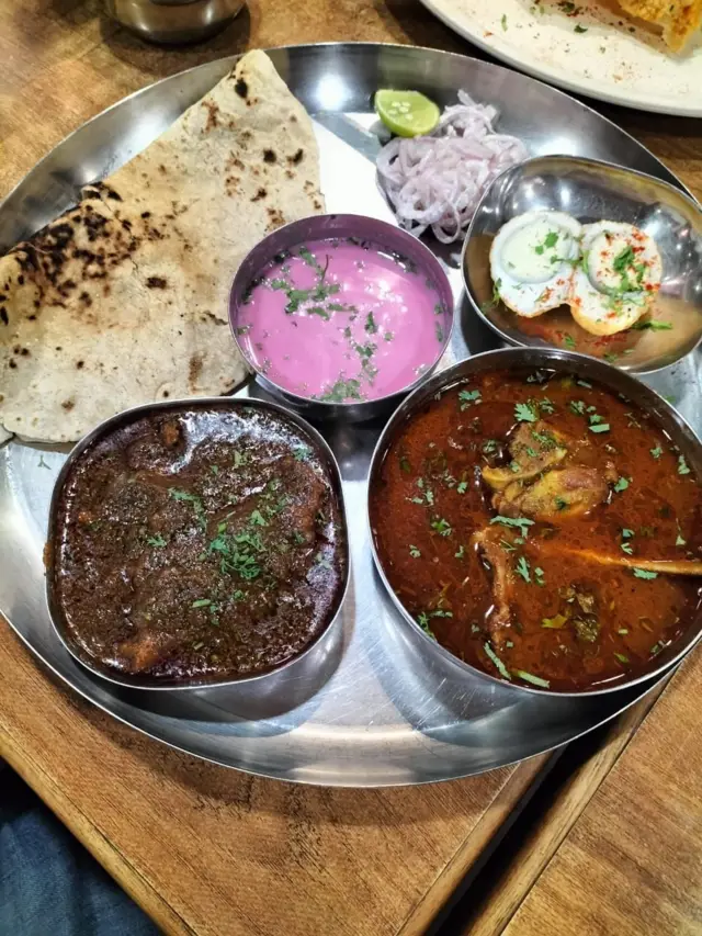 मटण थाळी 