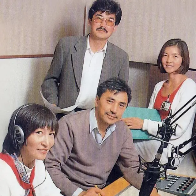 Би-Би-Синин кыргыз кызматын түптөгөн биринчи команда