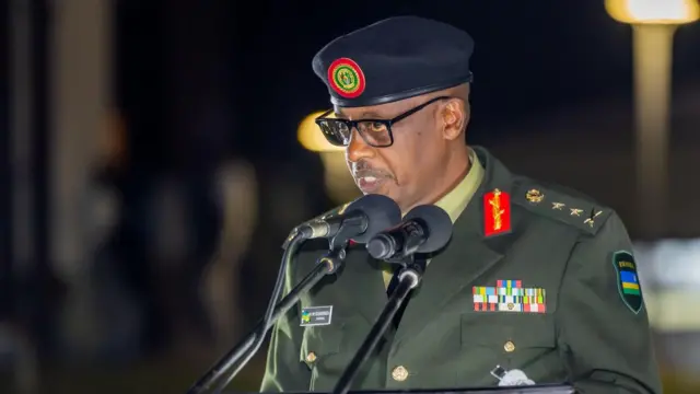 Maj Gen Gumisiriza yavuze mu izina ry'abasezerewe