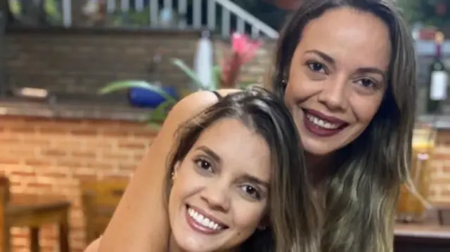 Rosália y Camila