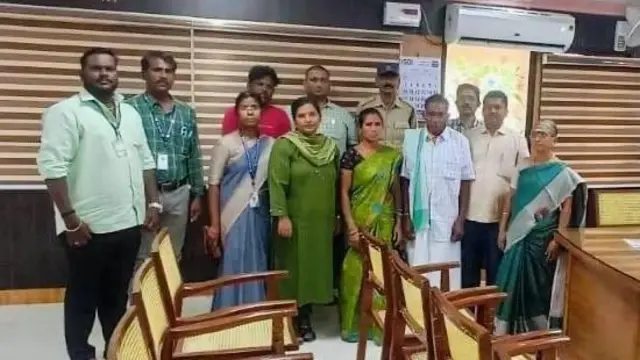 22 ఏళ్లపాటు తమిళనాడులో వెట్టిచాకిరీలో మగ్గిపోయిన కోనేరు అప్పారావు అలియాస్ కొండగొరి సుక్కయ్య పార్వతీపురం మన్యం జిల్లాలో తన ఇంటికి చేరుకున్నారు.