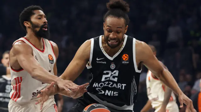 Džabari Parker, igrač Partizana (desno), sarađivao je sa Penjarojom u Barseloni