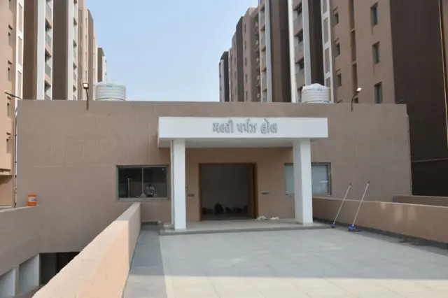 ગુજરાત, ધારાસભ્યોનાં ફ્લૅટ્સ, વિધાનસભા, સુવિધાઓ , ગુજરાતનું રાજકારણ, બીબીસી ગુજરાતી