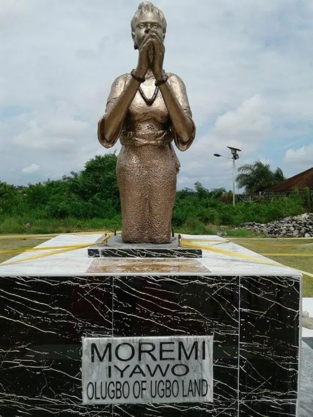 Moremi statue for Olugbo palace for Ugbo land