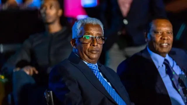 ብጸጋም ዘሎ ንሽልማት ቢንያም ግርማይን ሃገራዊት ጋንታ ኤርትራን ዝተቐበለ ፕረዚደንት ሃገራዊ ፈደረሽን ቅድድን ብሽክለታ ኤርትራ ኣቶ ተመስገን ረዳእ (ወዲ ሸቃ)