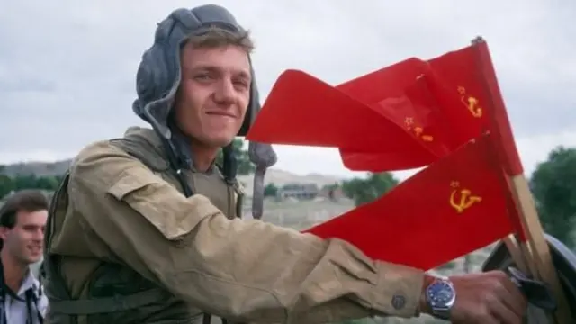 Sovet Ittifoqi kommunist rejimni qo‘llab-quvvatlash uchun Afg‘onistonga bostirib kirgandi. 