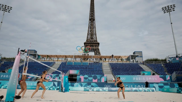 బీచ్ వాలీబాల్, అథ్లెటిక్స్, రన్నింగ్, స్విమ్మింగ్