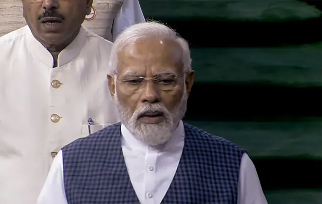 प्रधानमंत्री नरेंद्र मोदी