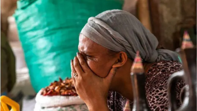 Dubartii jireenyi itti cime fakkaattee teessu