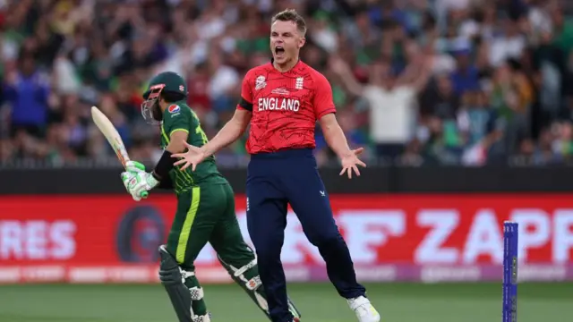 सॅम करन, इंग्लंड, पाकिस्तान, ट्वेन्टी20 वर्ल्डकप