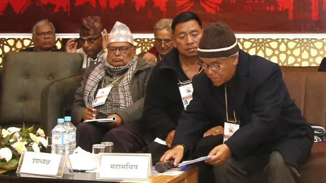 माओवादी केन्द्रीय समिति बैठकमा नन्दबहादुर पुन