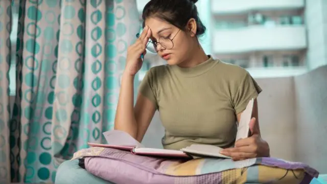 विद्यार्थिनी 