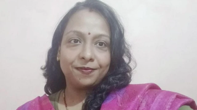 સિગારેટ મહિલા