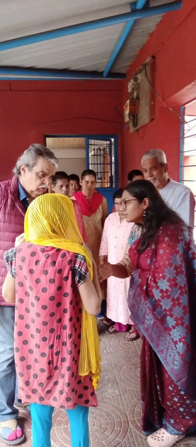 डॉ. भरत वाटवानी आणि डॉ. स्वराली कोंडवीलकर