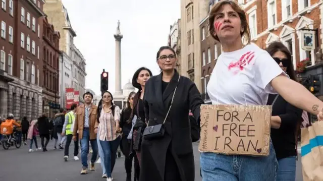 ایران خواتین احتجاج