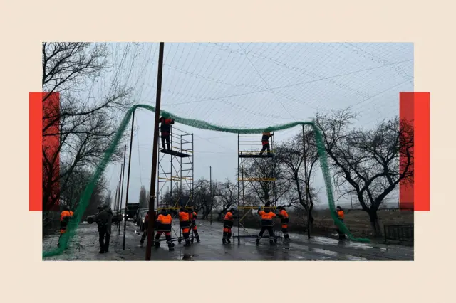 جالونه د ډرون څرخونو مخه نیسي.