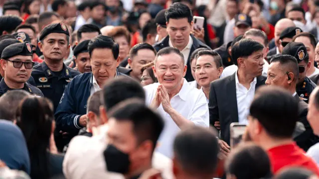 Ngay từ khi giành chiến thắng vang dội để lên nắm quyền vào tháng 1/2001, ông Thaksin Shinawatra đã tìm cách tái định hình Thái Lan