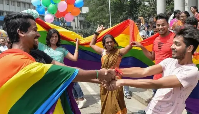 தன்பாலின திருமணம்